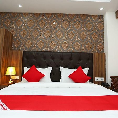 Oyo 35917 Vatika Heights Hotel McLeod Ganj Bagian luar foto