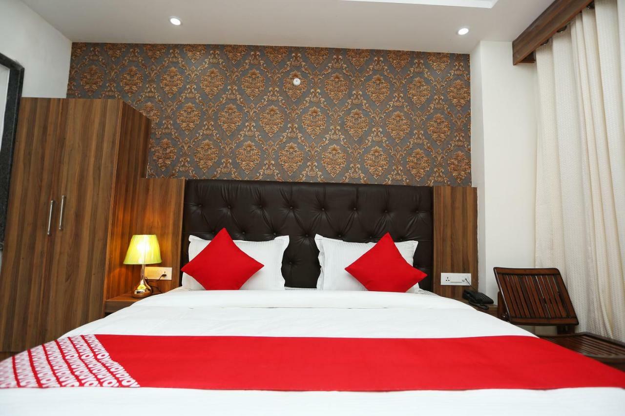 Oyo 35917 Vatika Heights Hotel McLeod Ganj Bagian luar foto