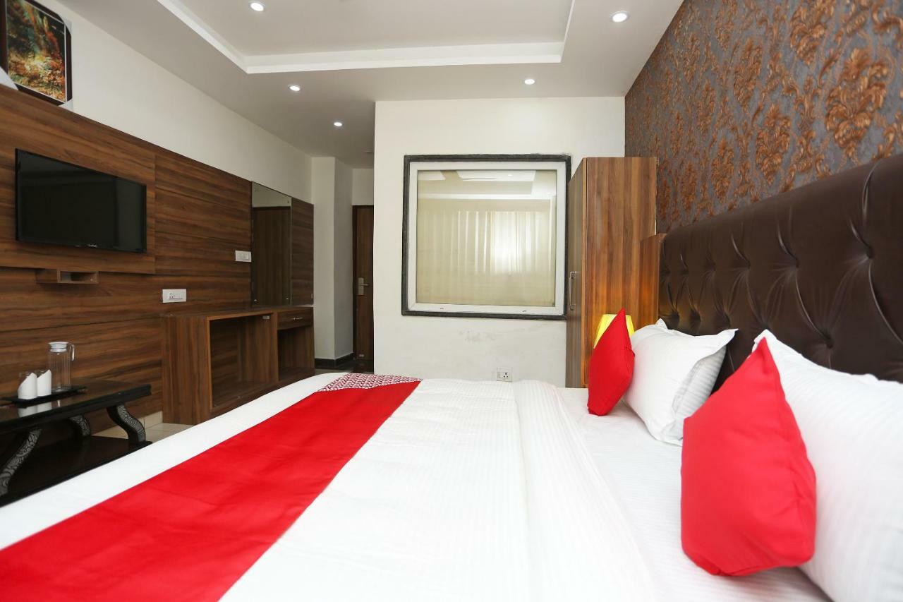 Oyo 35917 Vatika Heights Hotel McLeod Ganj Bagian luar foto
