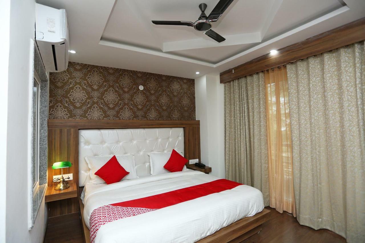 Oyo 35917 Vatika Heights Hotel McLeod Ganj Bagian luar foto
