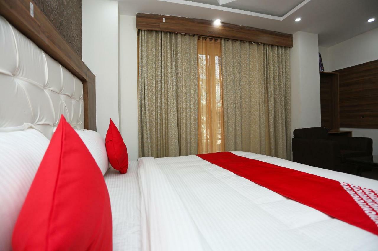 Oyo 35917 Vatika Heights Hotel McLeod Ganj Bagian luar foto